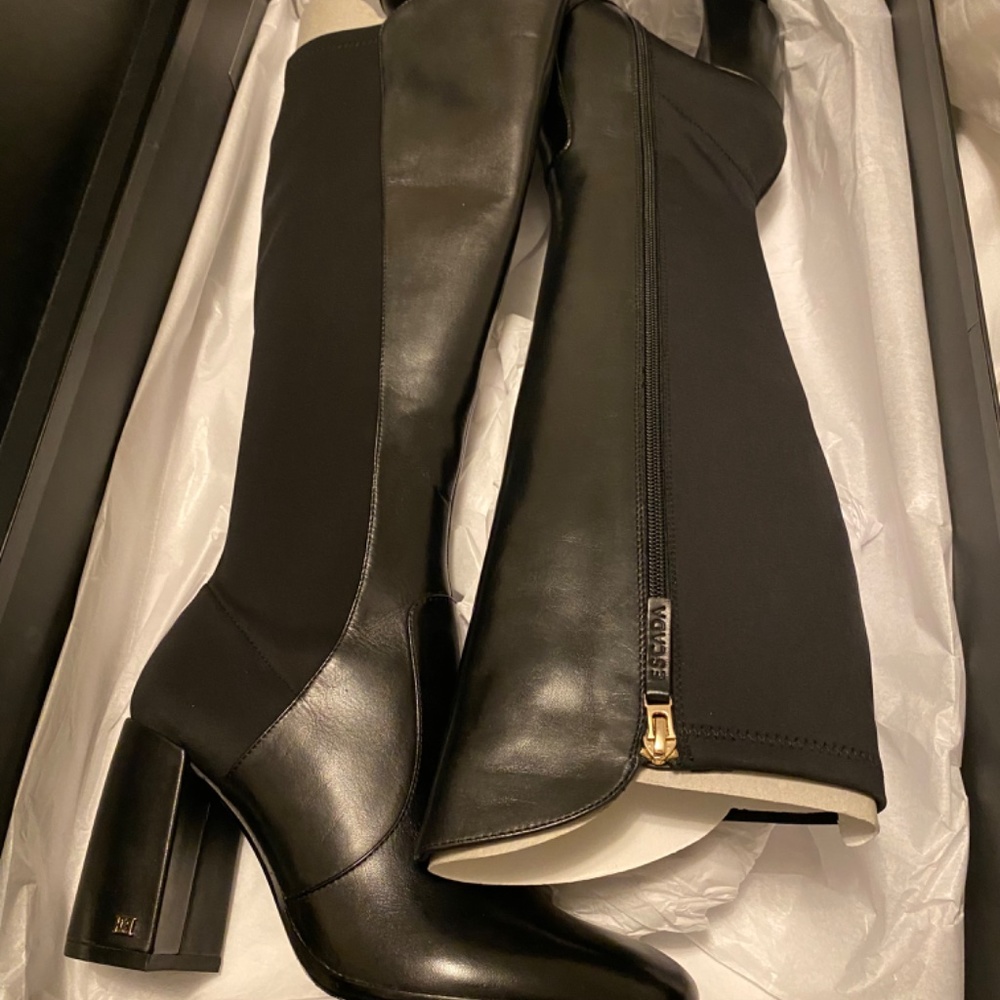 Escada Boots - Picture 2 of 5
